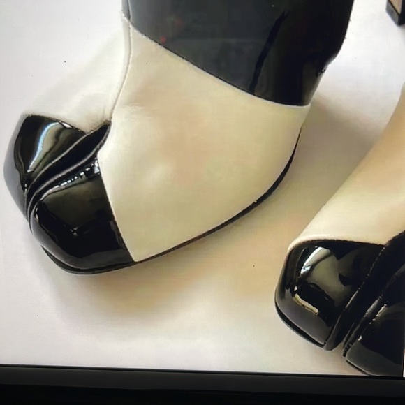 🖤🤍 Mason Margiela tabi boots🤍🖤 - Picture 5 of 8